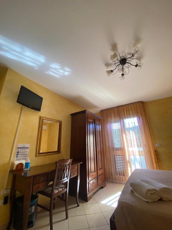 L'Attico Piazza Sant'Oronzo Bed & Breakfast Lecce Exterior photo