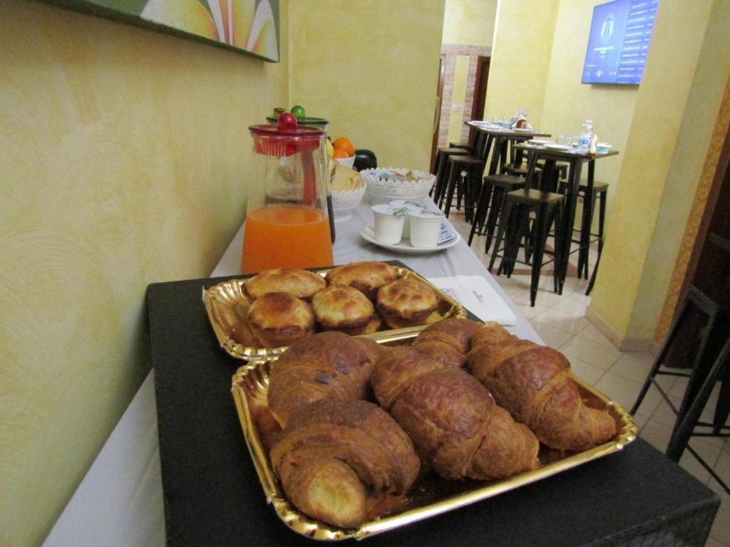 L'Attico Piazza Sant'Oronzo Bed & Breakfast Lecce Exterior photo
